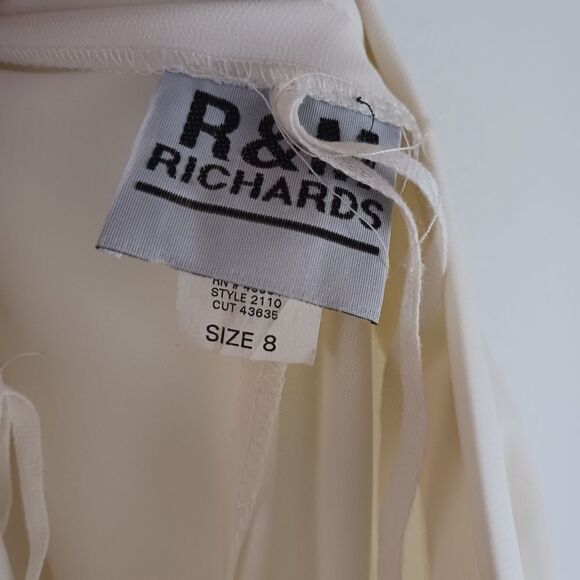 R & M Richards polyester champange Pant suit size 8 - Picture 8 of 8